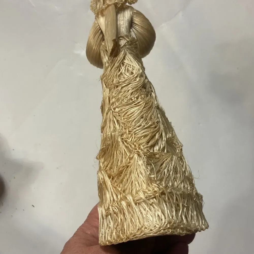 VTG,Art Country  Finely Doll  Handmade Made In Philippines Wicker
